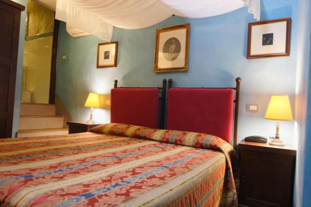 Locanda Viani San Gimignano 2*,